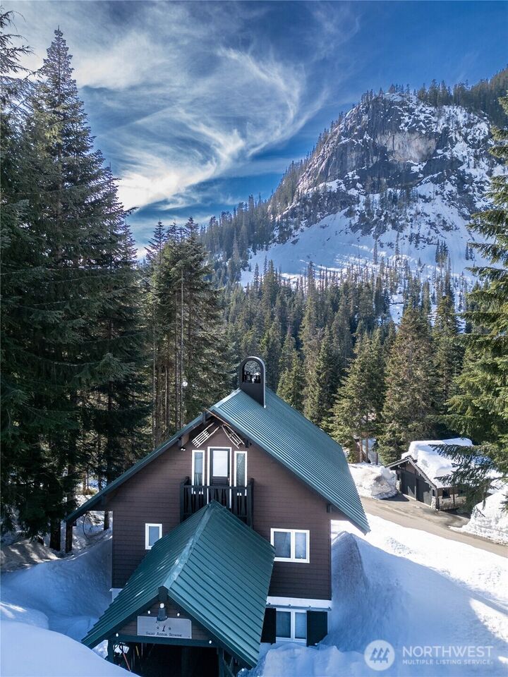 Property Photo: 7 Saint Anton Street WA 98068