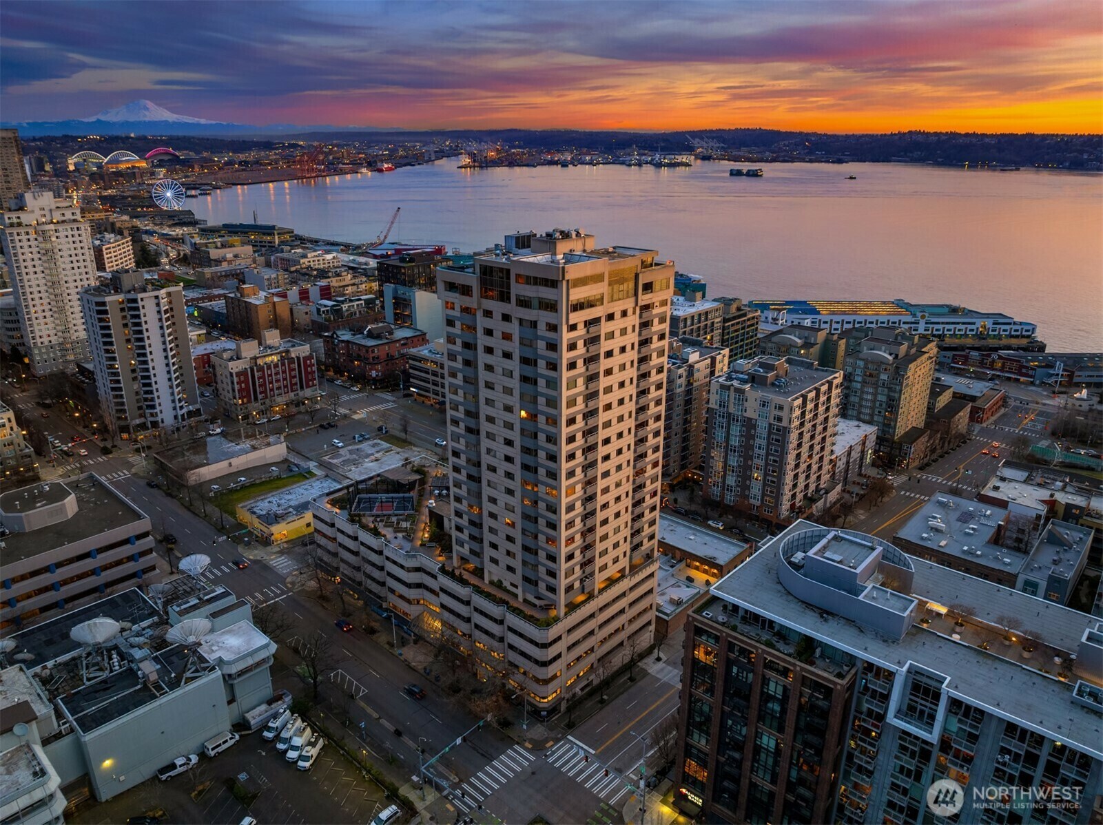Property Photo: 2821 2nd Avenue 1202 WA 98121