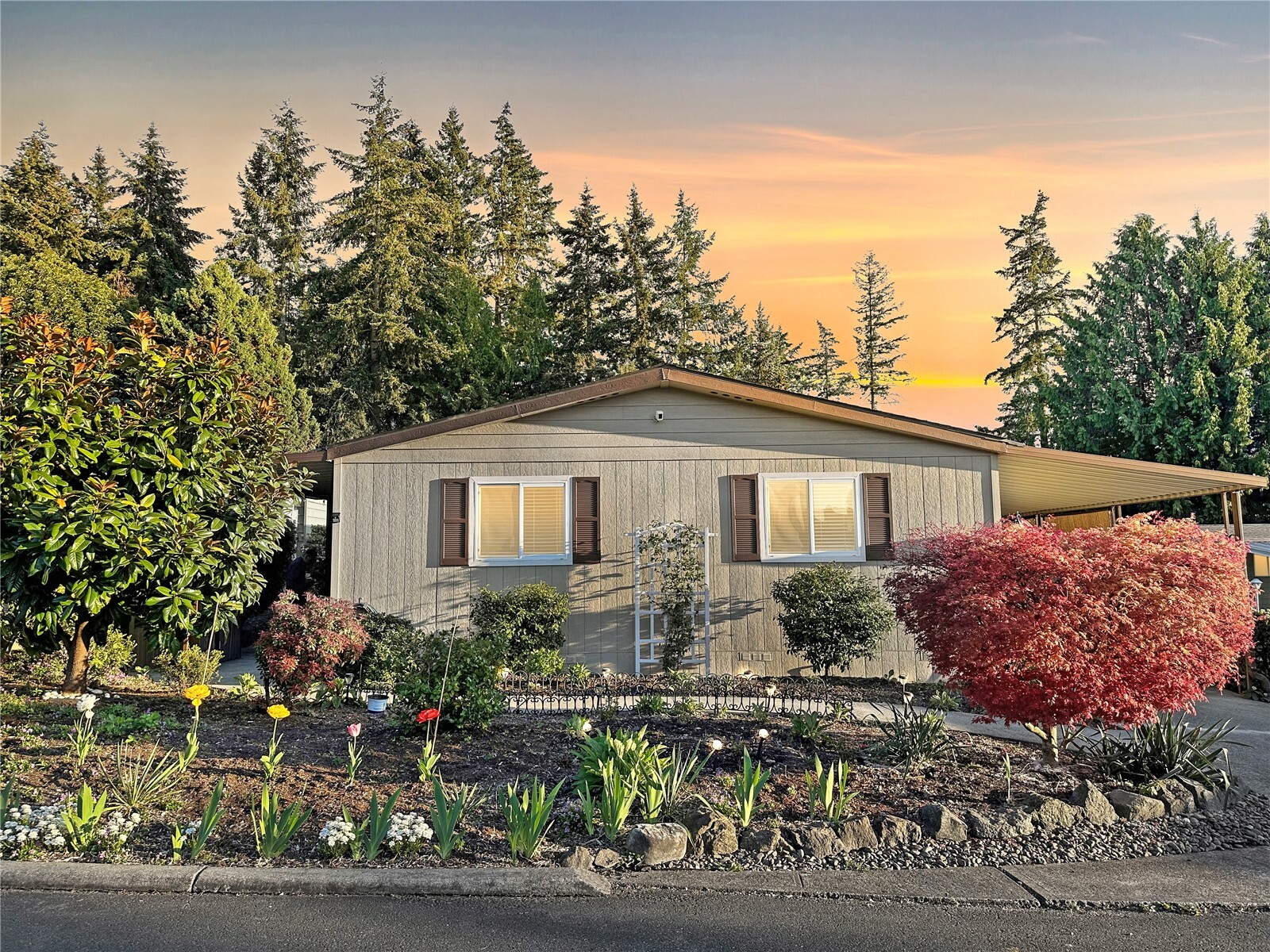 Property Photo: 2500 S 370th Street 54 WA 98003