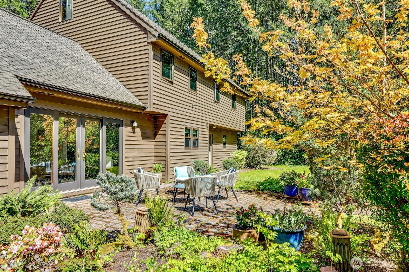 Property Photo: 8401 Quail Hill Road WA 98110