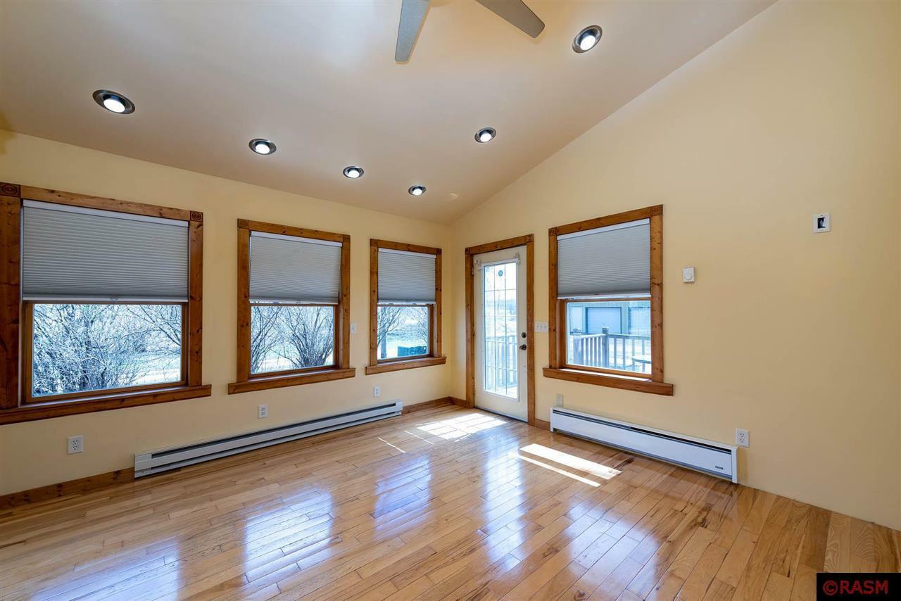 Property Photo: 37282 195th Street MN 56098