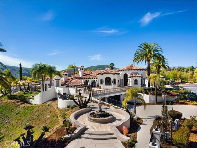 Property Photo:  1090 Vista Ridge Lane  CA 91362 