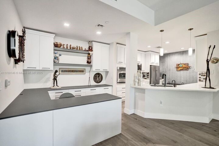 Property Photo:  16101 Emerald Estates Dr 342  FL 33331 