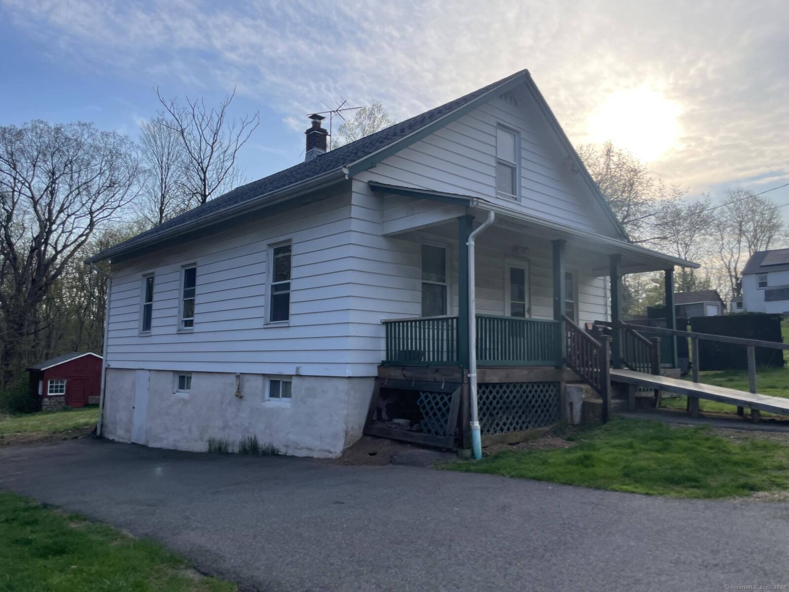 Property Photo:  61 Lonsdale Avenue  CT 06450 
