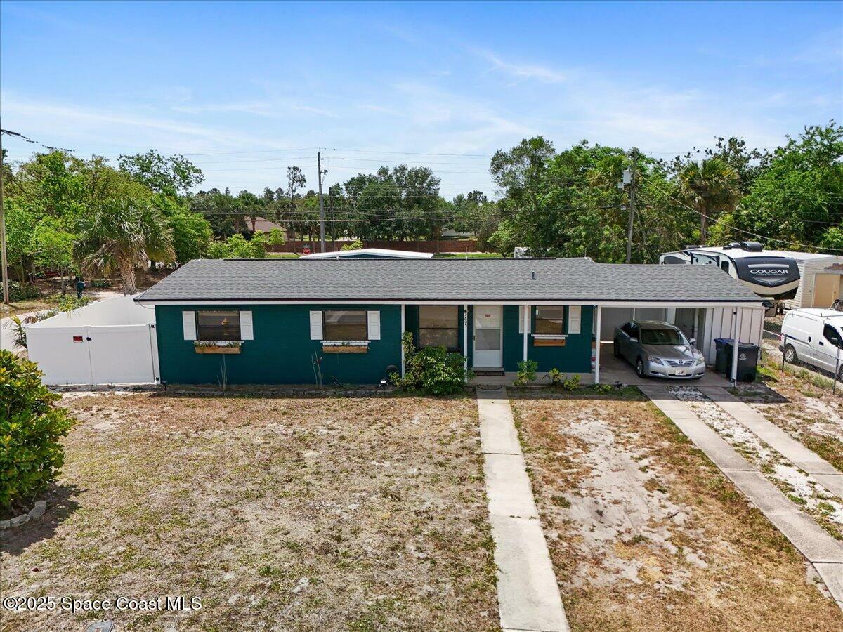 Property Photo: 3805 Avalon Street FL 32796