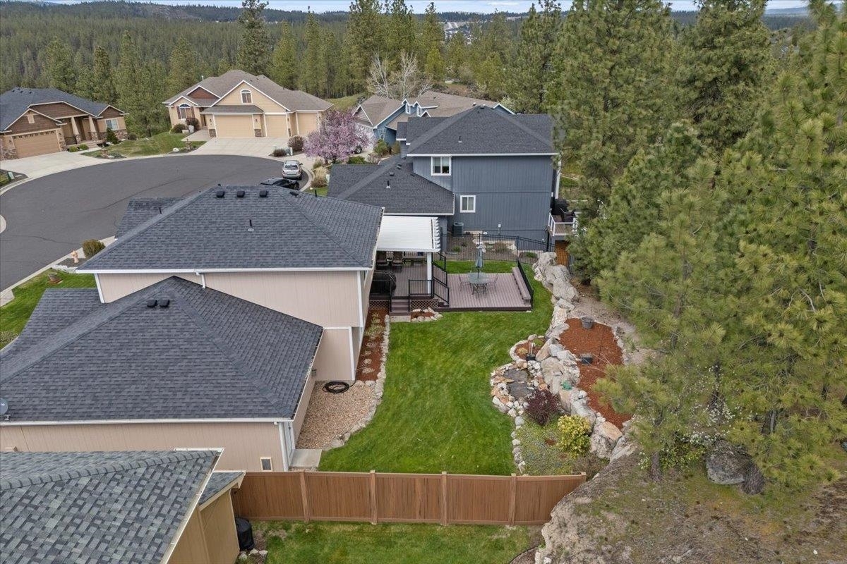 Property Photo: 28 E Lindsey Ln WA 99208