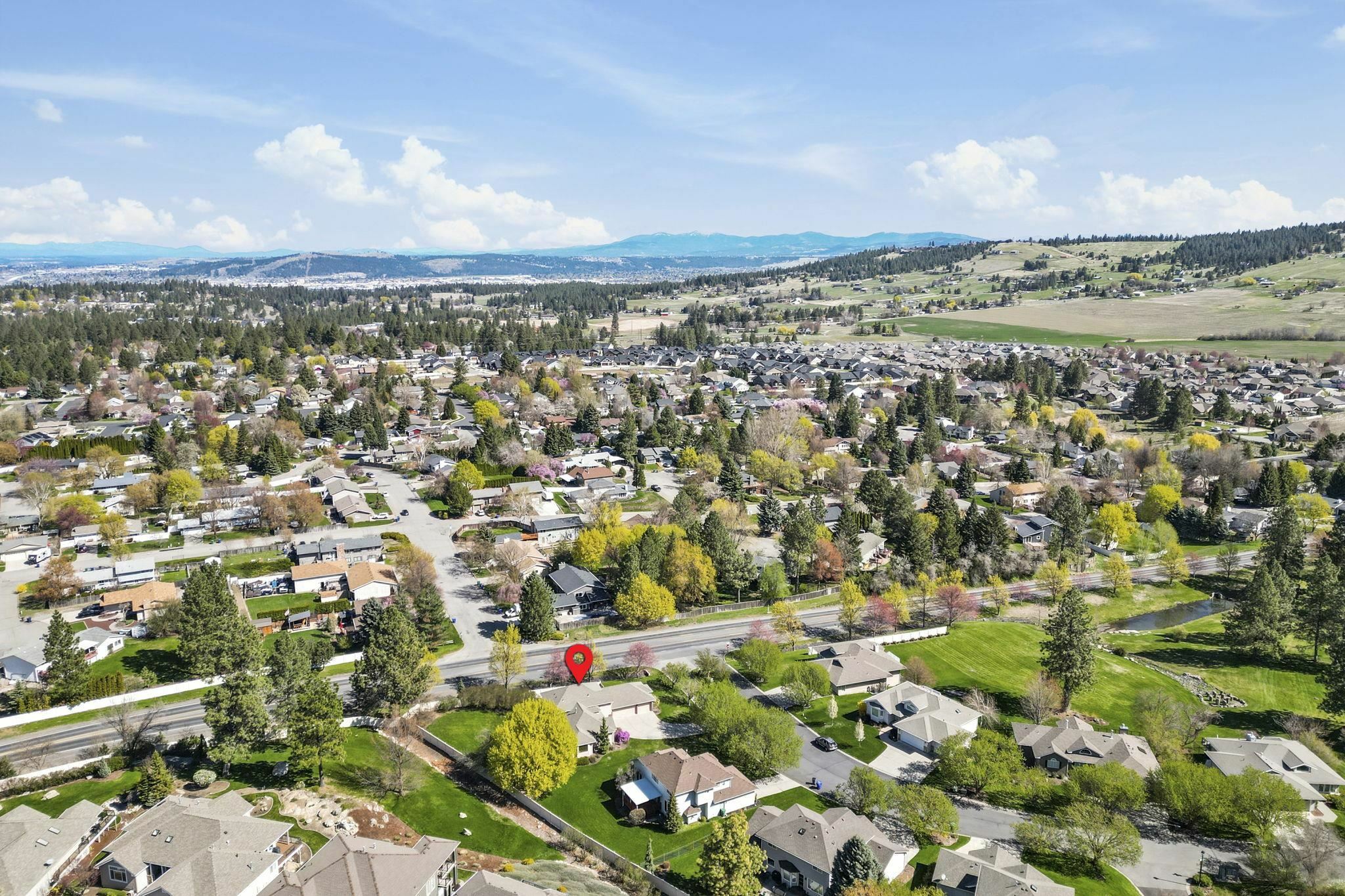 Property Photo:  4604 E Birkdale Ln  WA 99223 