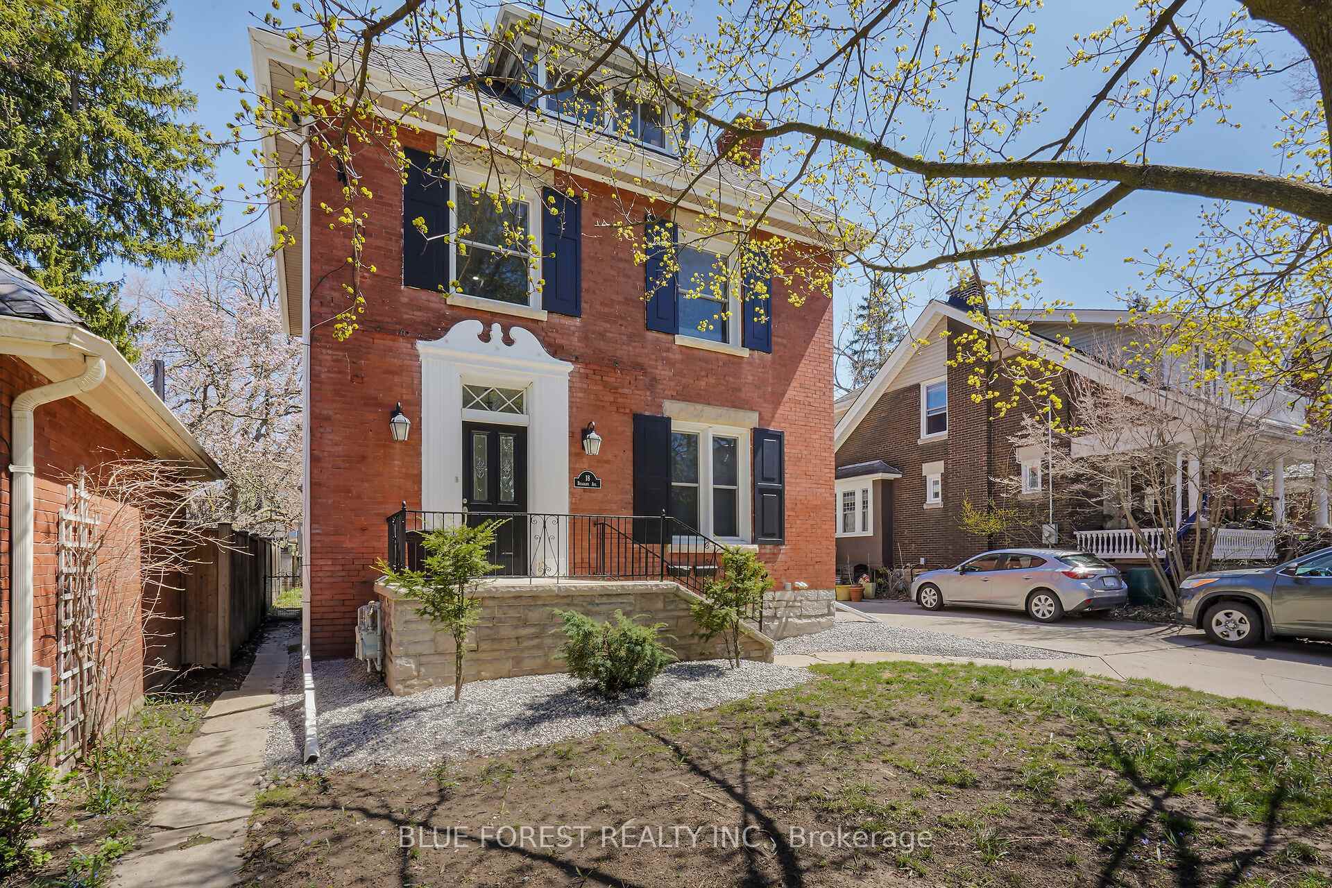 Property Photo: 18 Belgrave Avenue ON N6C 4B4