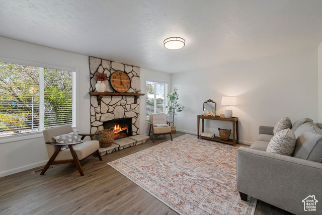 Property Photo: 11140 S Lyndbrook Way UT 84092