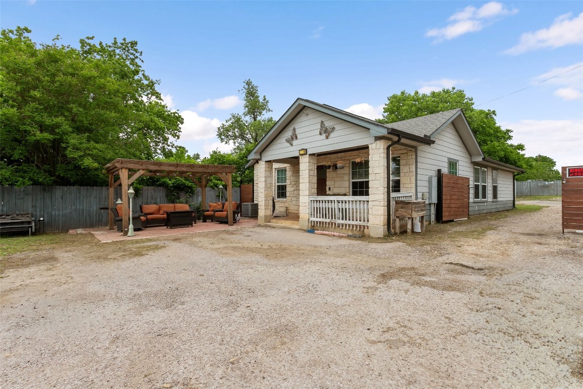 Property Photo: 2600 Gardenia Drive TX 78727