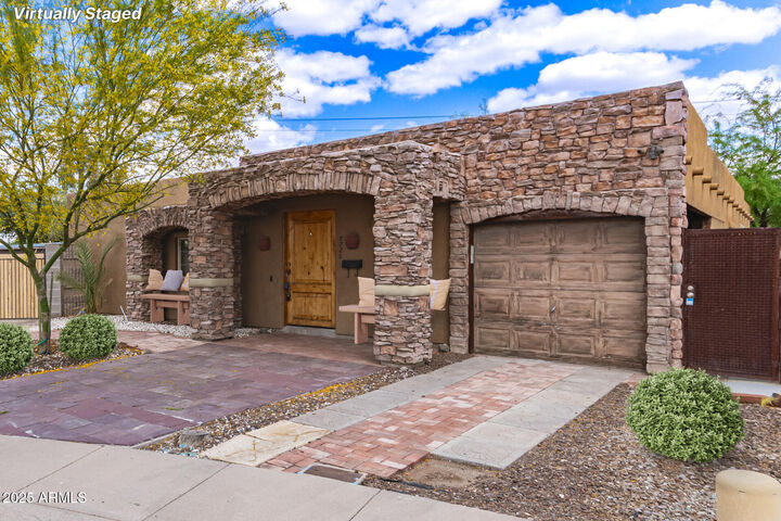 Property Photo: 7726 E Kimsey Lane AZ 85257