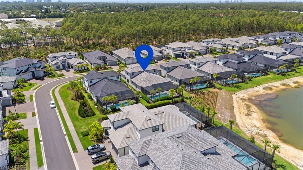 Property Photo: 16198 Verilyn Cir FL 34110
