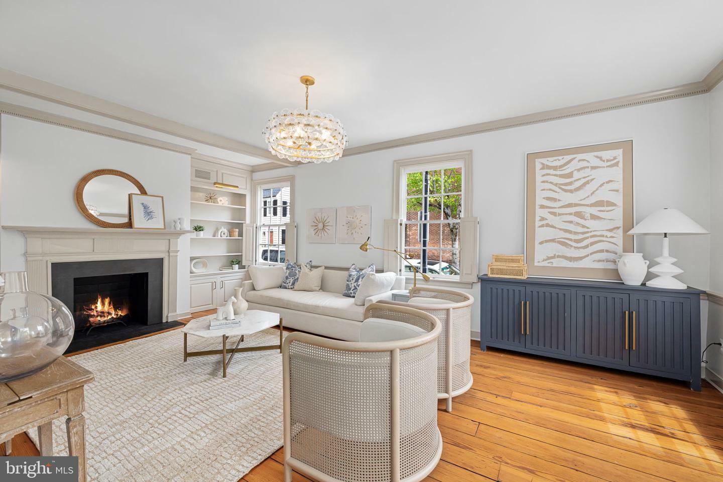 Property Photo: 201 Duke Street VA 22314