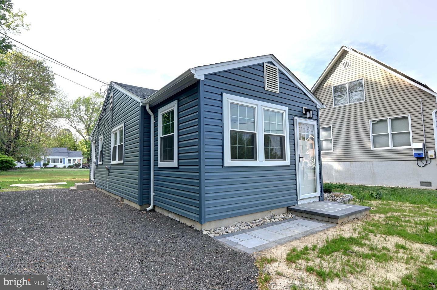 Property Photo: 1616 Beech MD 20685
