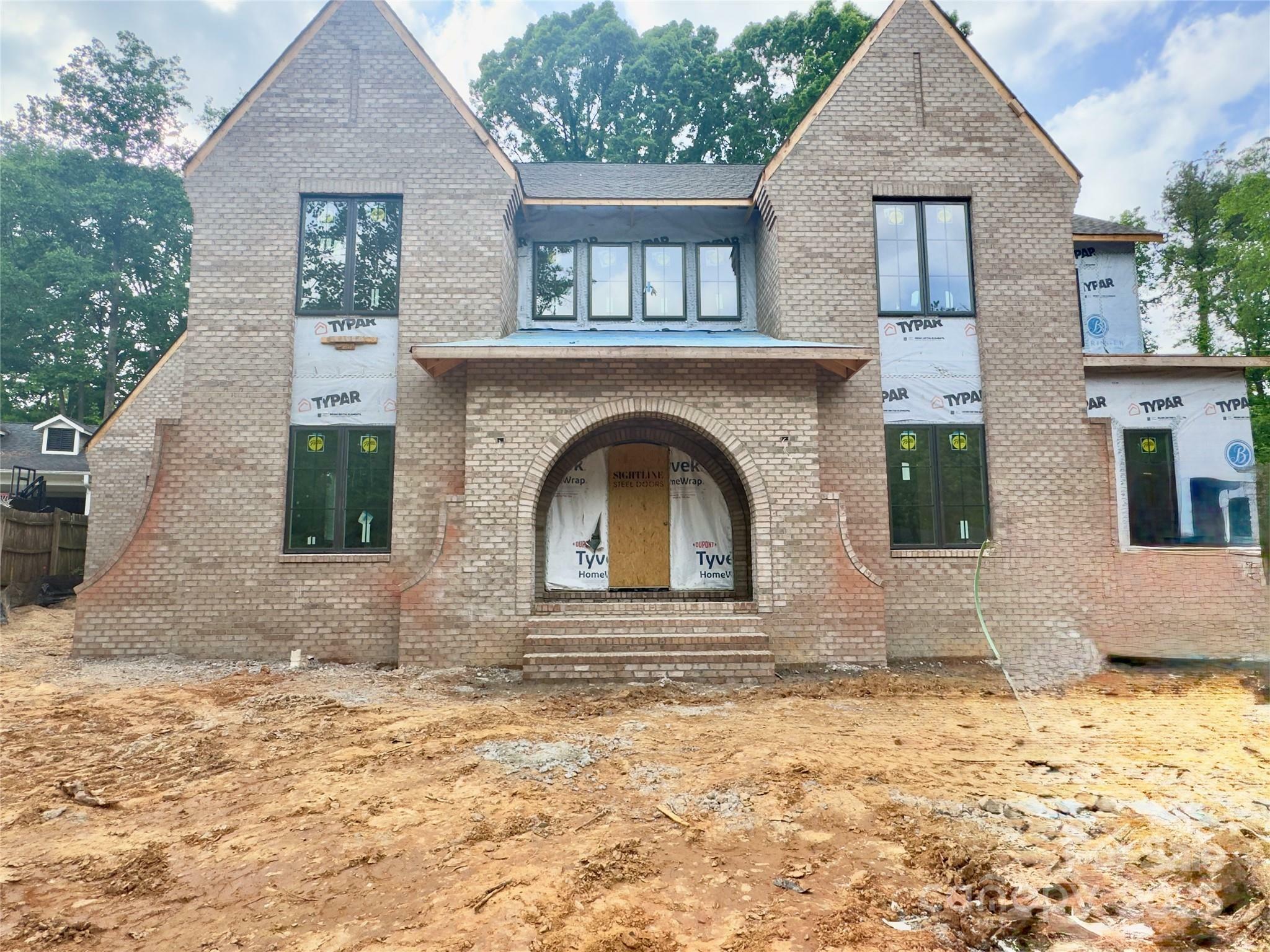Property Photo:  3030 Brookridge Lane  NC 28211 