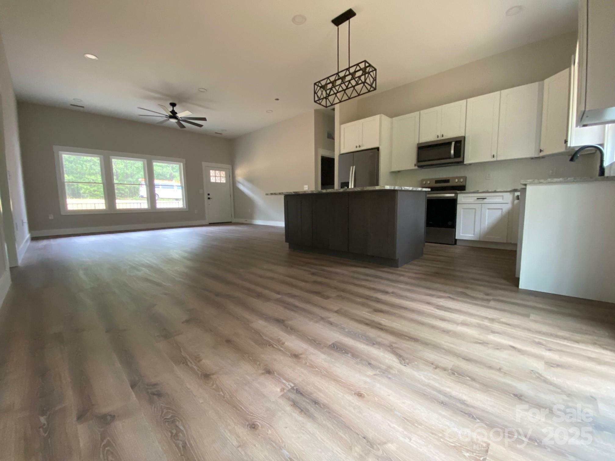 Property Photo: 5751 Selkirk Drive NC 28601