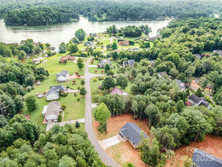 Property Photo: 5751 Selkirk Drive NC 28601