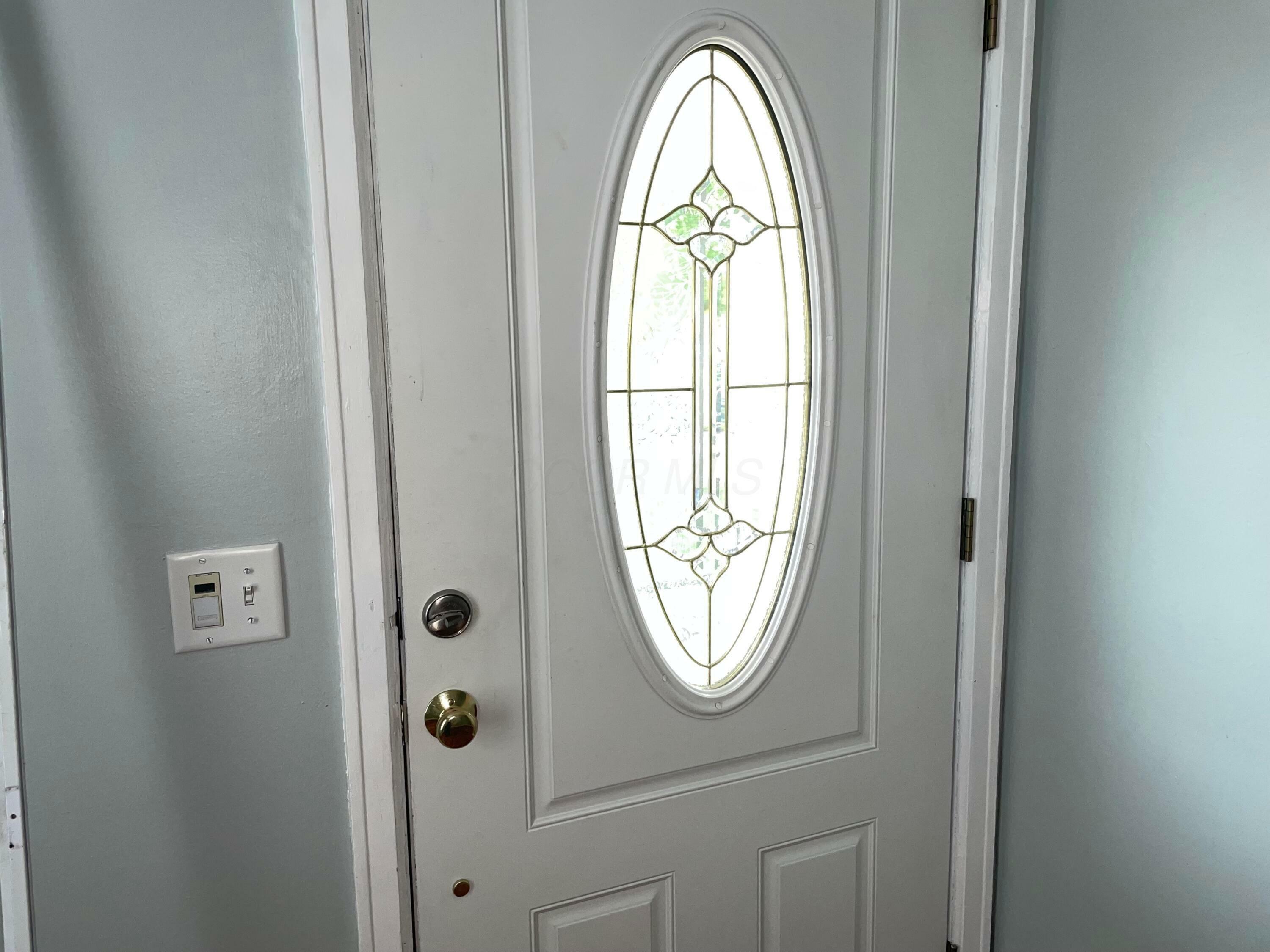 Property Photo: 341 S Roys Avenue OH 43204