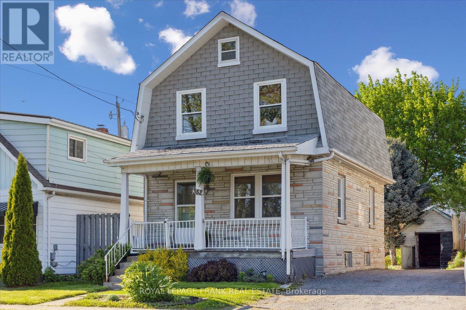 Property Photo: 352 Pine Avenue ON L1J 2H4