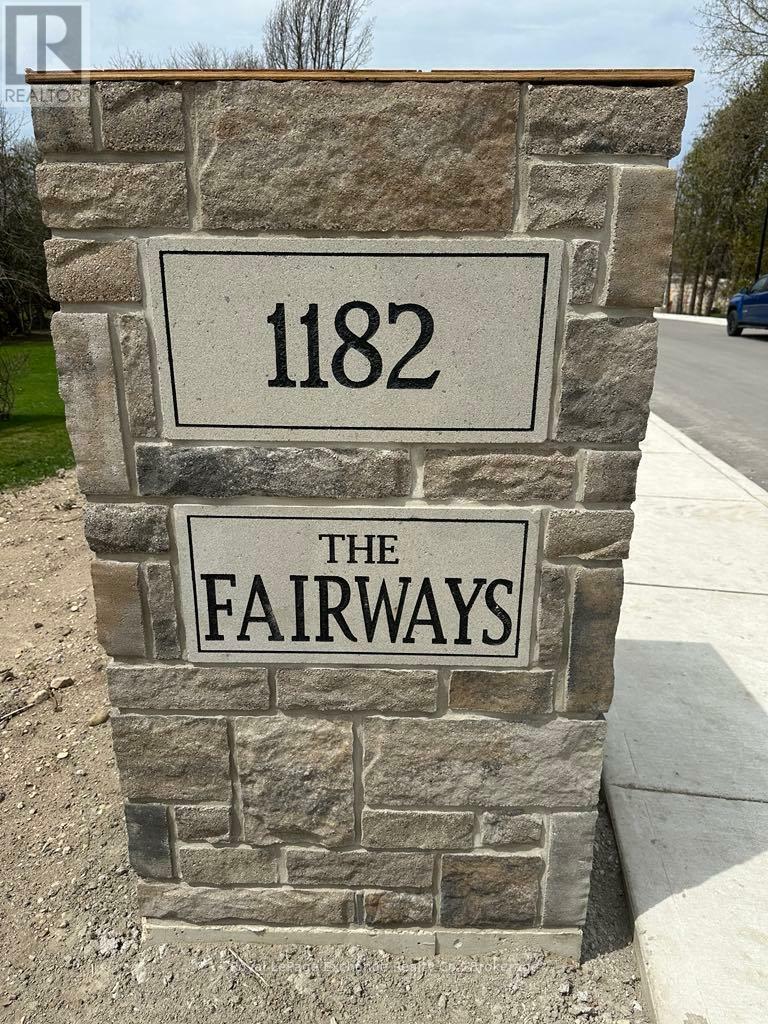 Photo de la propriété: 1182 Queen Street 32 ON N2Z 1G4