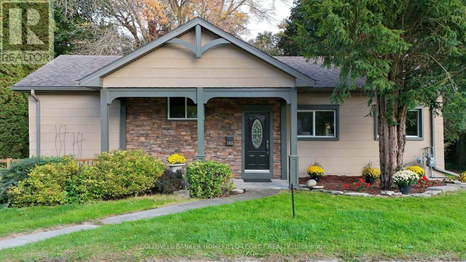 Property Photo: 165 Thomas Street ON N4X 1B9