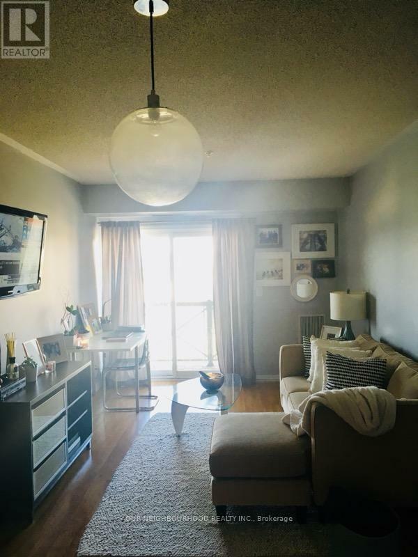 Property Photo:  10 Mendelssohn Street 317  ON M1L 0G7 