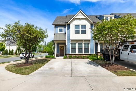 Property Photo: 17636 Memorial Tournament Drive 48 R VA 20108