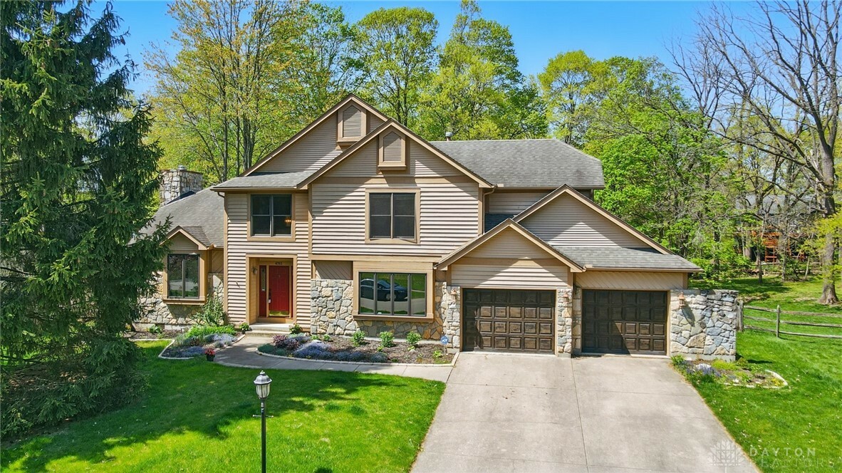 Property Photo: 6761 Penridge Drive OH 45459
