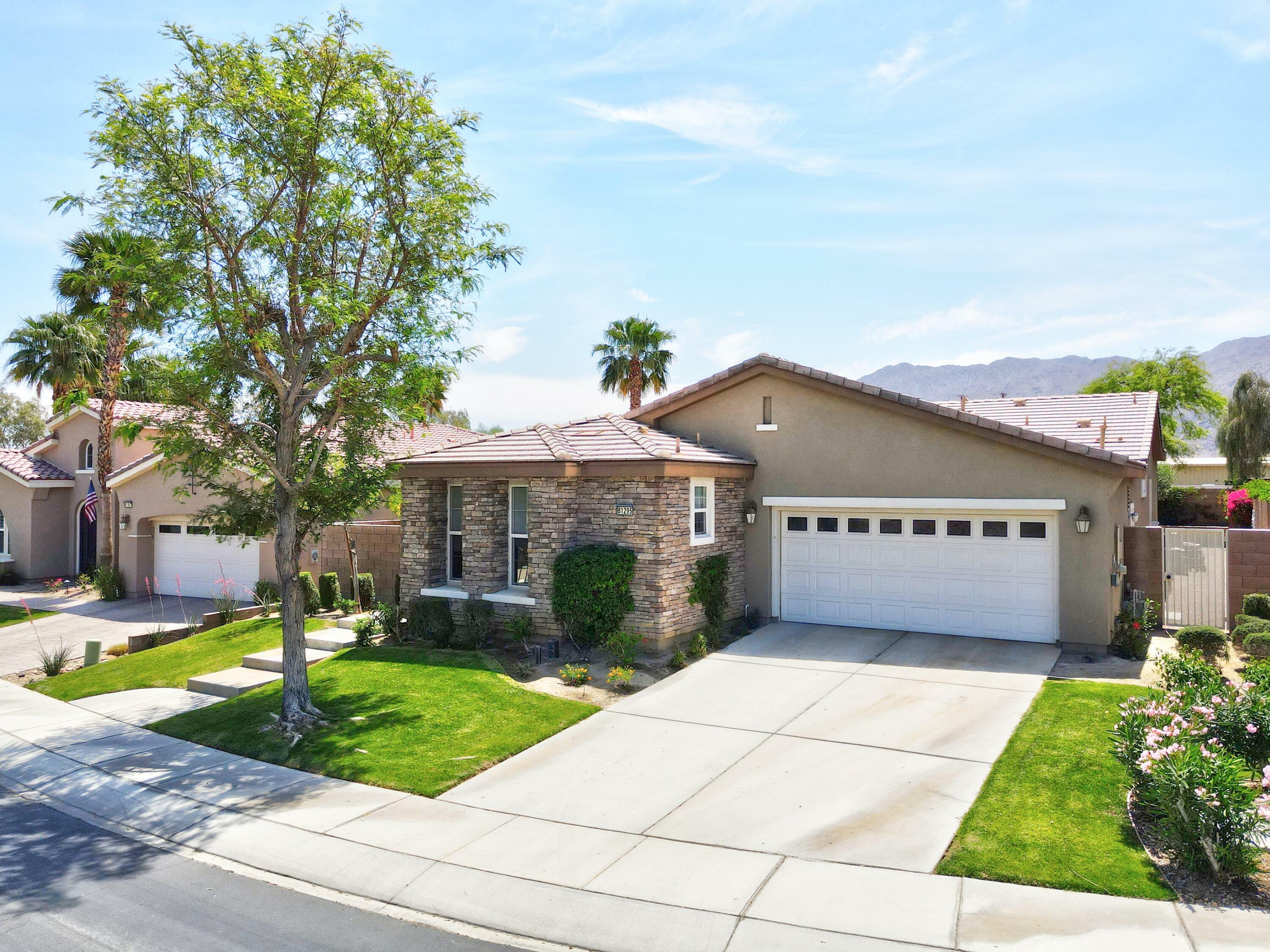 Property Photo: 81295 Jasmine Court CA 92253