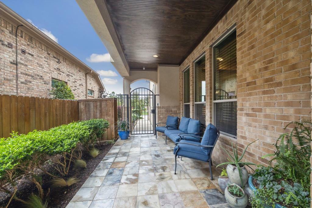 Property Photo: 11911 Rosmarino Court TX 77406