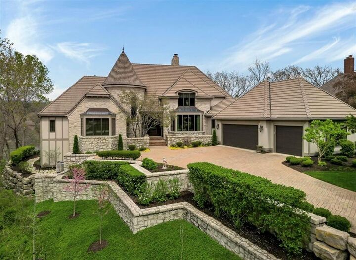 10504 S Highland Lane  Olathe KS 66061 photo