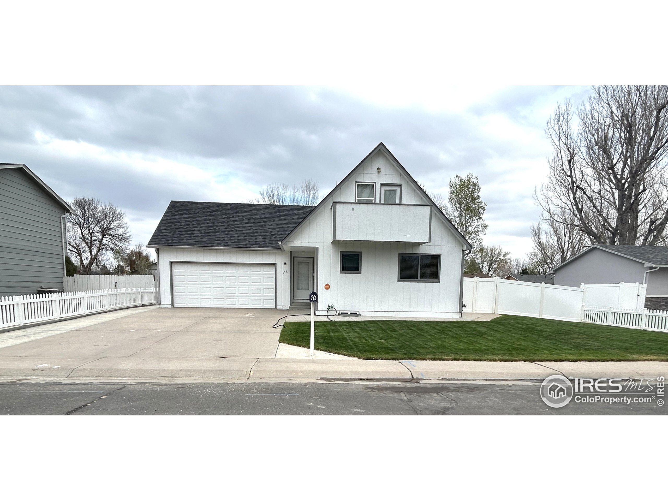 Property Photo:  425 Stanford St  CO 80723 