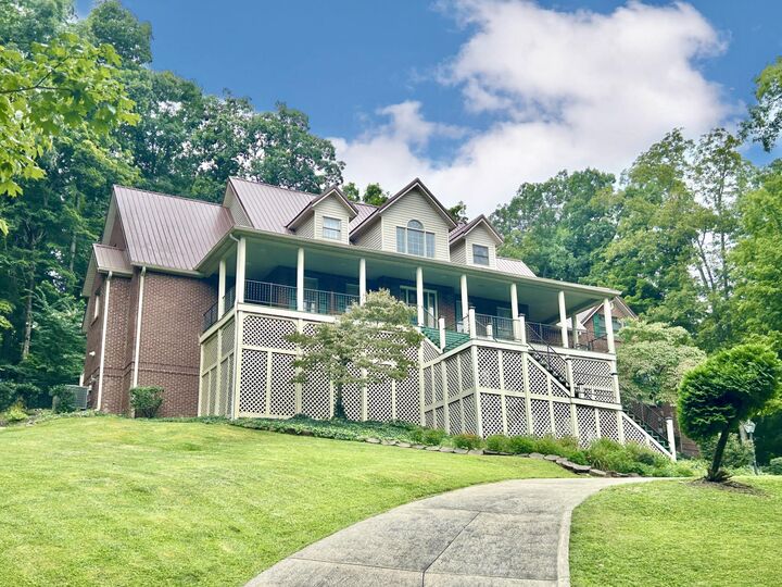 Property Photo: 78 Woodhaven Court KY 42503