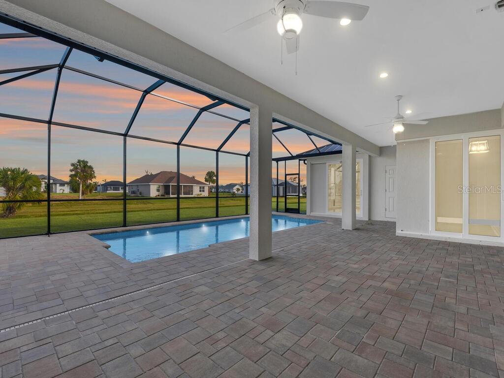 Property Photo: 235 Rotonda Boulevard S FL 33947