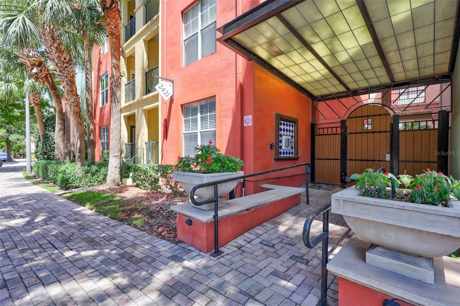 2411 W Horatio Street 526  Tampa FL 33609 photo