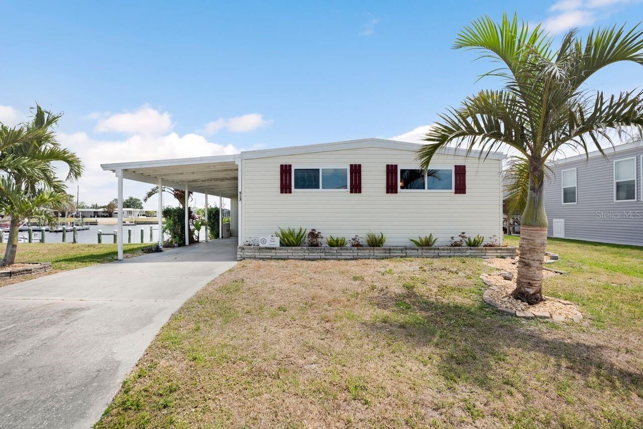 Property Photo:  517 Tampico Drive  FL 34287 