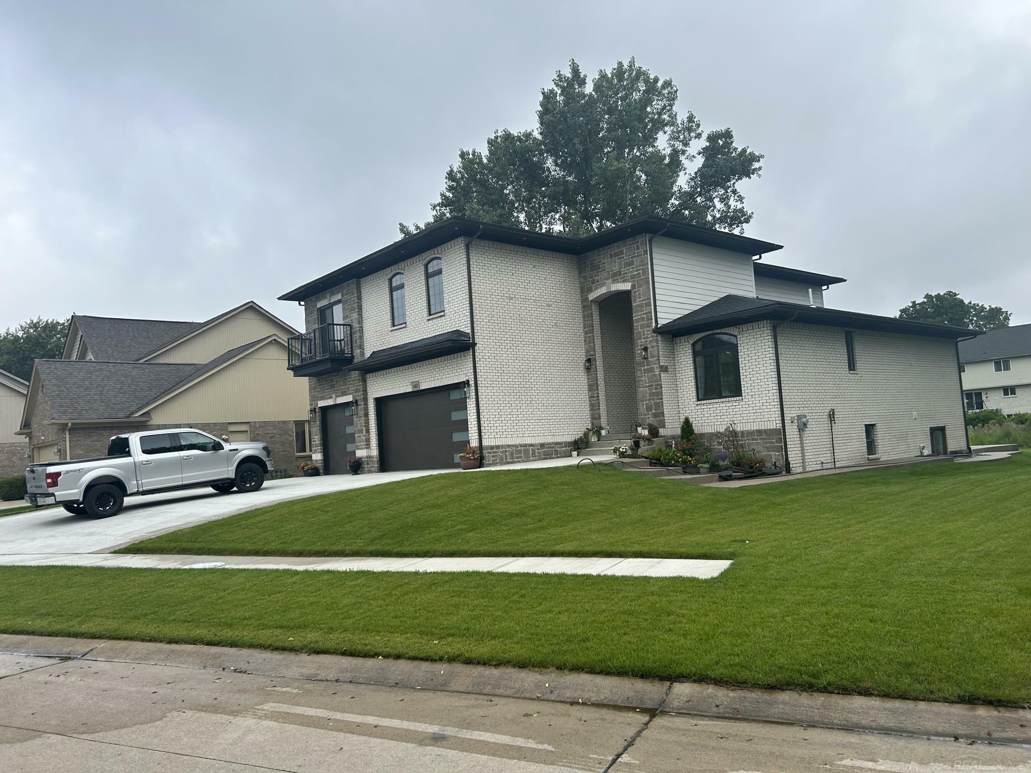 1683 Delta Drive  Troy MI 48085 photo