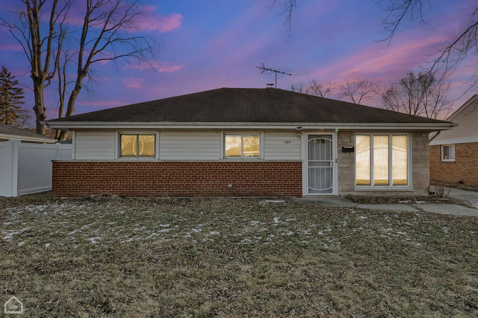 Property Photo: 689 E 155th Street IL 60473
