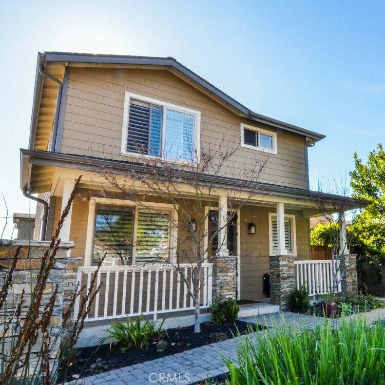 Property Photo: 871 Islay CA 93401