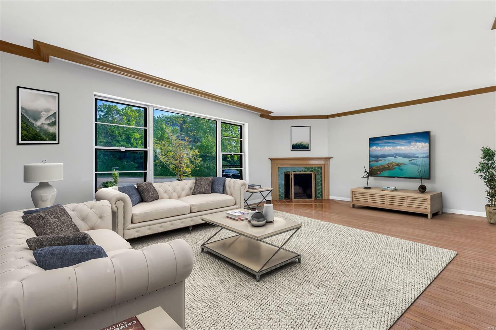 Property Photo: 8800 Delmar Boulevard MO 63124