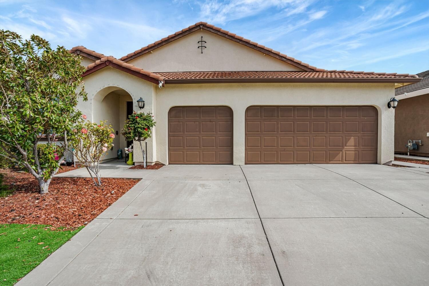Property Photo:  4120 Wyman Way  CA 95747 