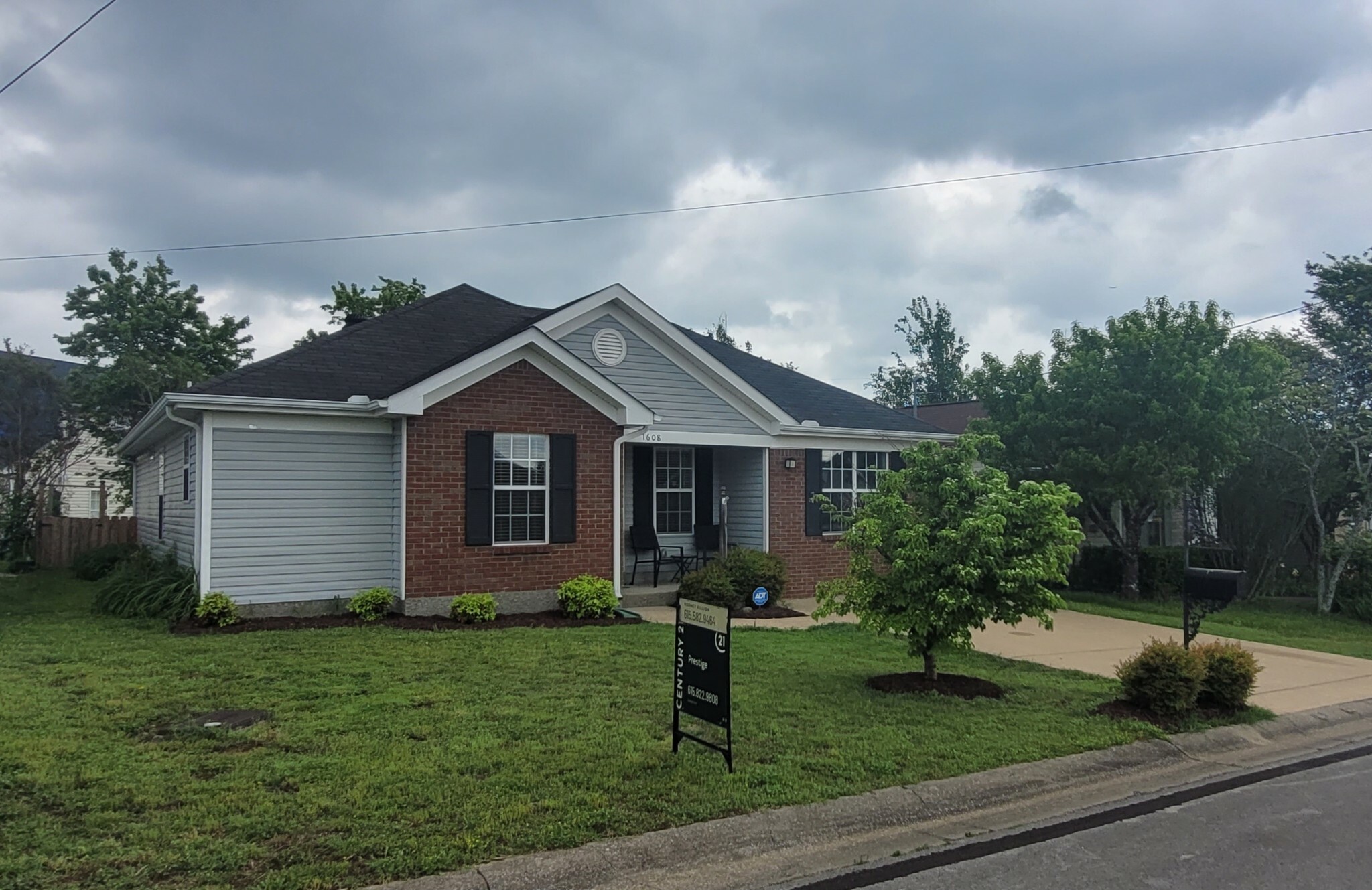 Property Photo:  1608 Wynnhaven Ct  TN 37115 