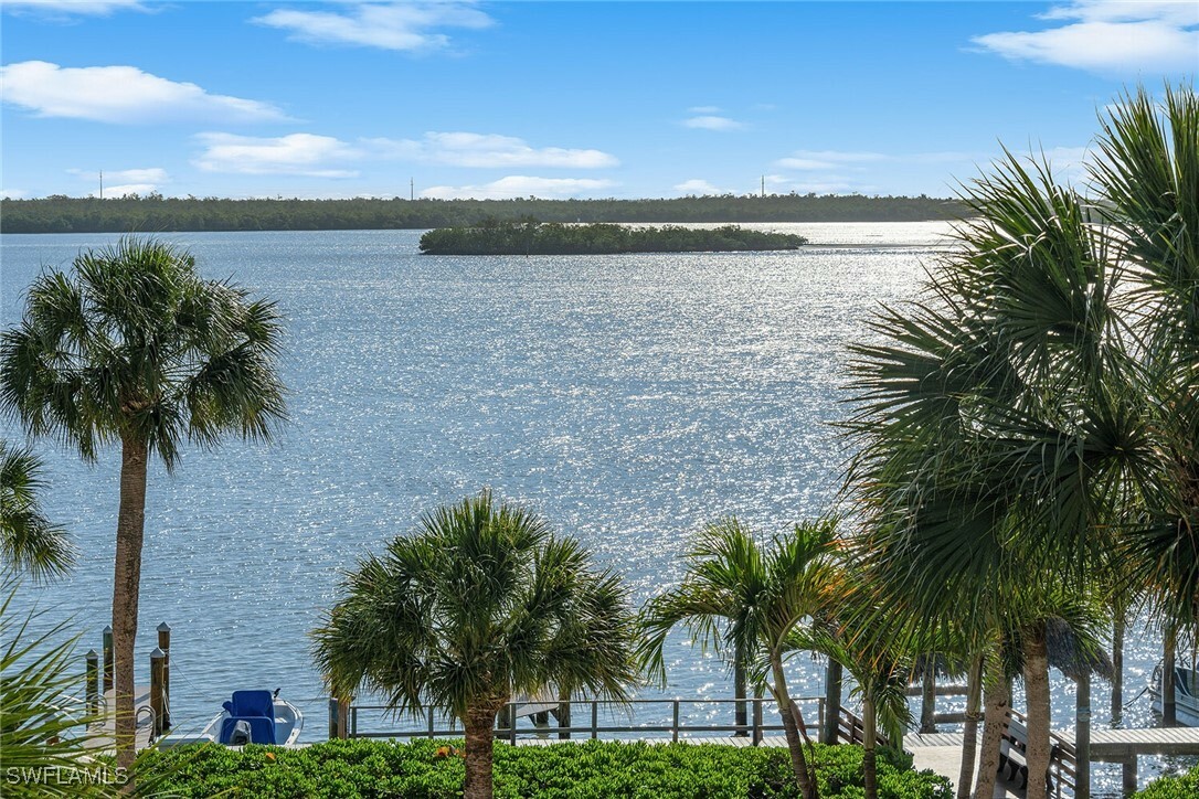 Property Photo: 1085 Bald Eagle Drive E409 FL 34145