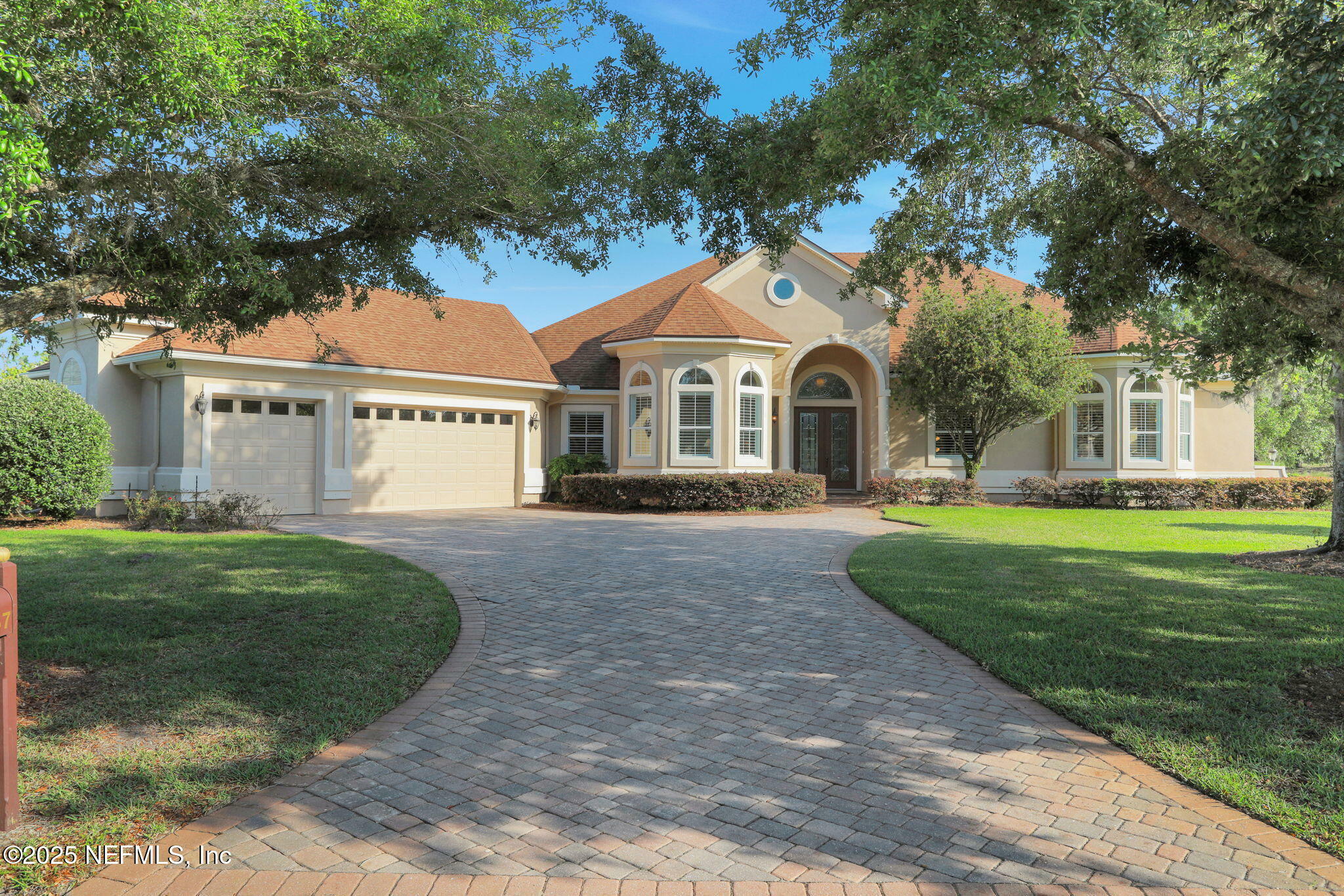 Property Photo: 2157 Crown Drive FL 32092