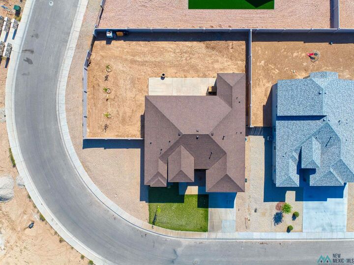 Property Photo: 3813 S Sunnyview Avenue NM 88220-8636