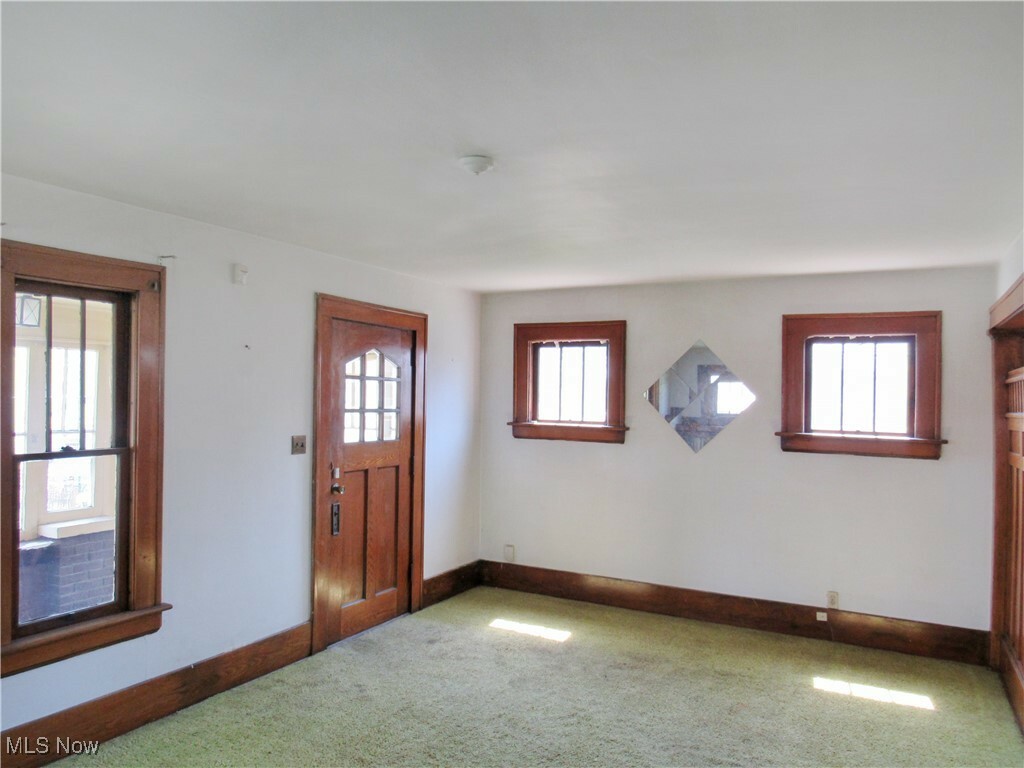 Property Photo: 1074 Taylor Street OH 44307