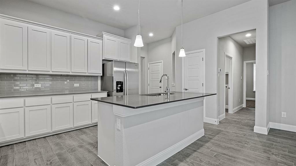 Property Photo: 10621 Zircon Lane TX 76036