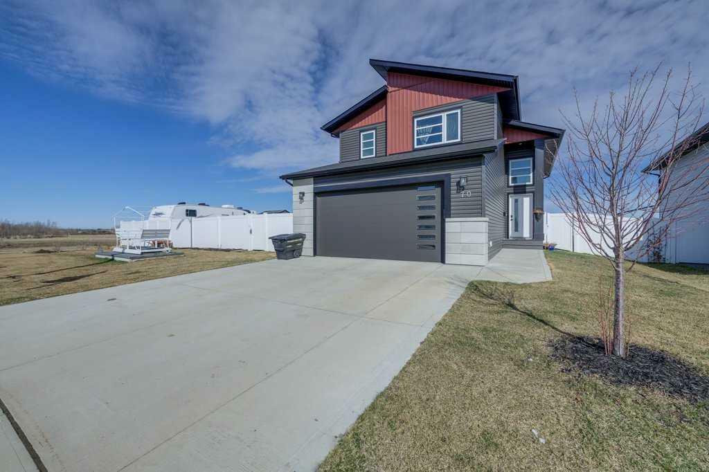 Property Photo: 70 Parlby Crescent AB T4L 0J9
