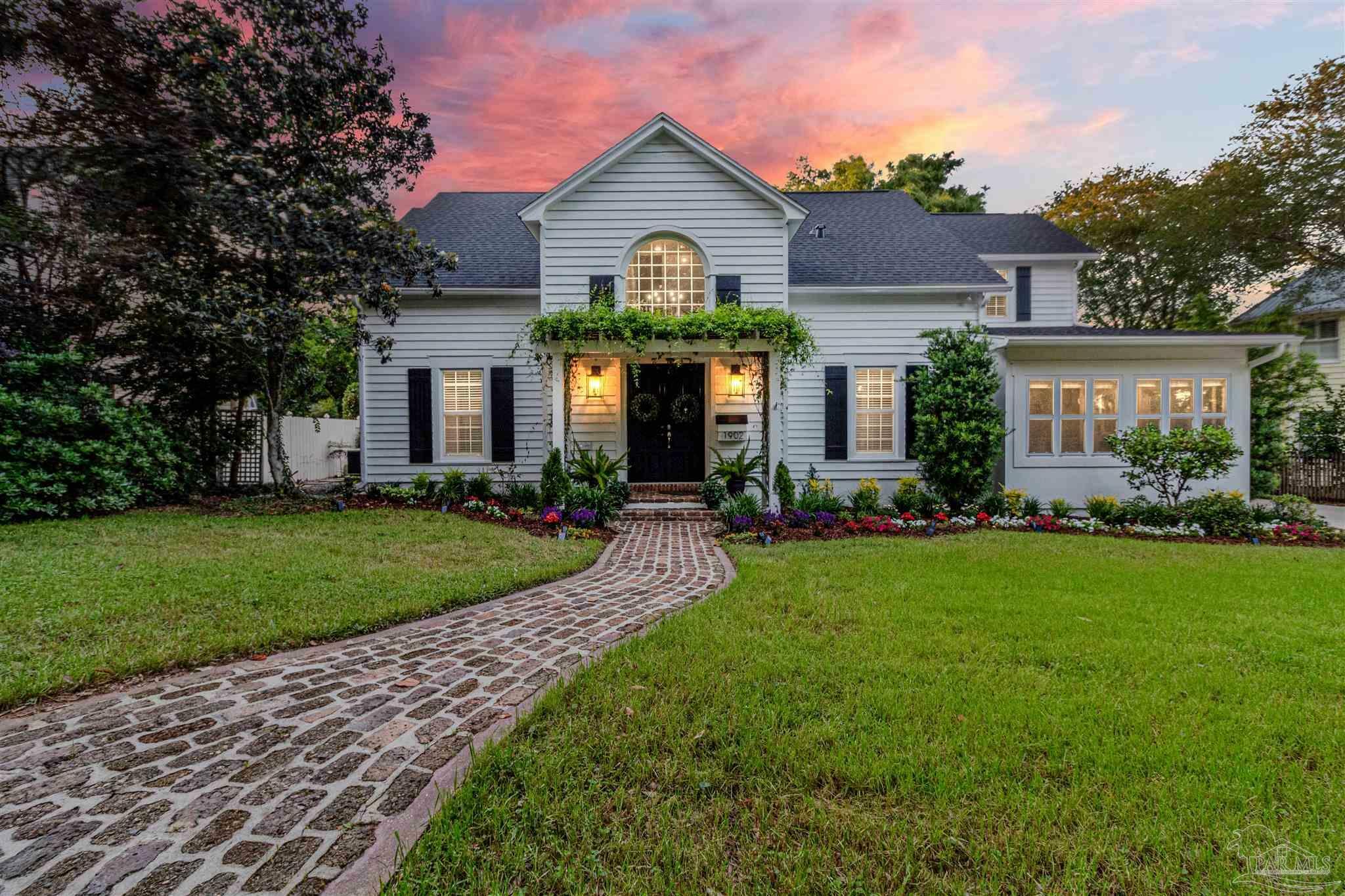 Property Photo:  1902 E Strong St  FL 32501 