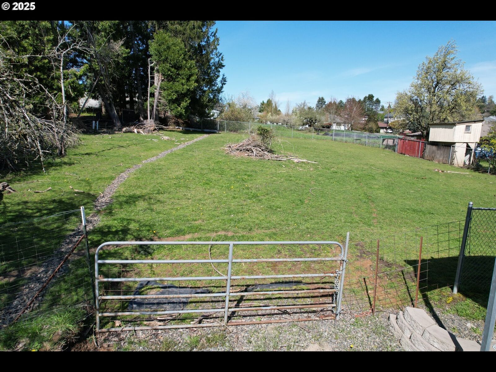 Property Photo: Ridgecrest OR 97086